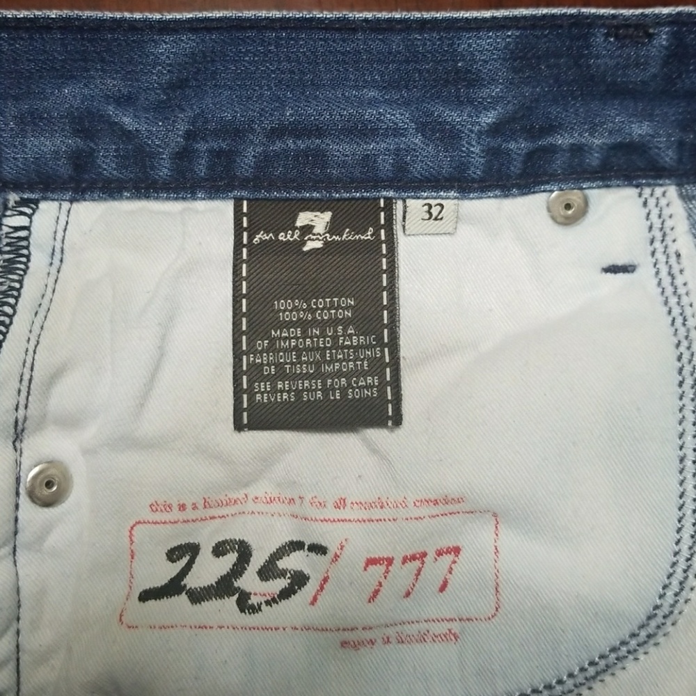 Distressed Seven for all mankind jeans - Picture 2 of 4